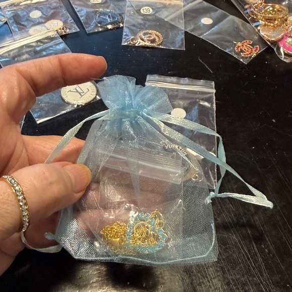 GUCCI Turquoise & Gold Charm on Gold Tone Necklace - Picture 11 of 11